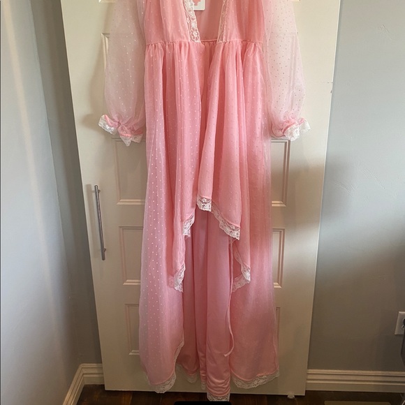 Selkie Morning Glory - Picture 9 of 10